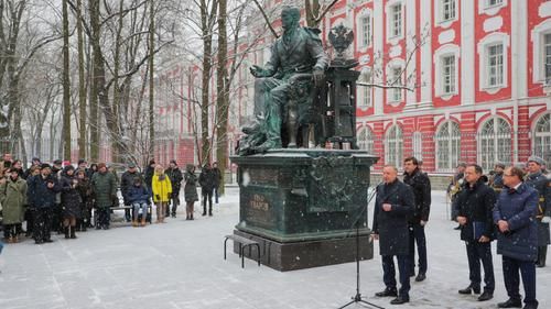 Открытие памятника графу Уварову.